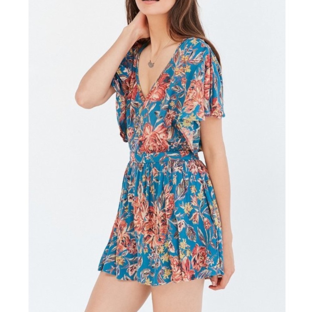 Kimchi Blue Ellana Floral Ruffle Sleeve Romper